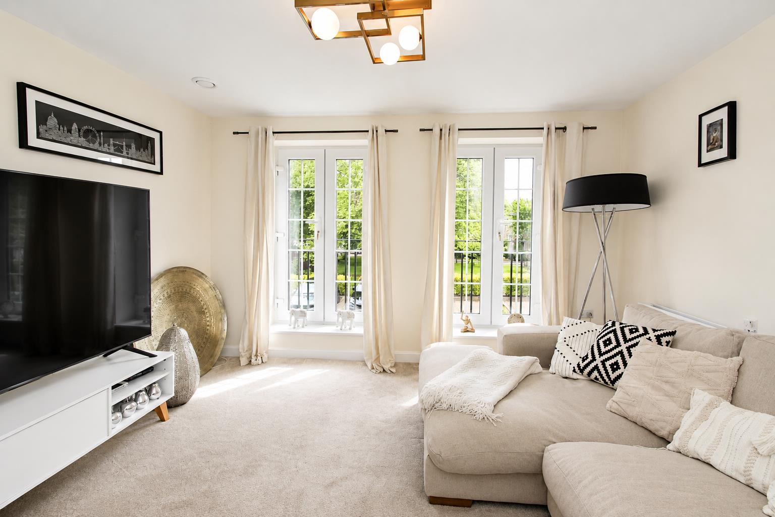 3 bed property in Forelle Way, Carshalton